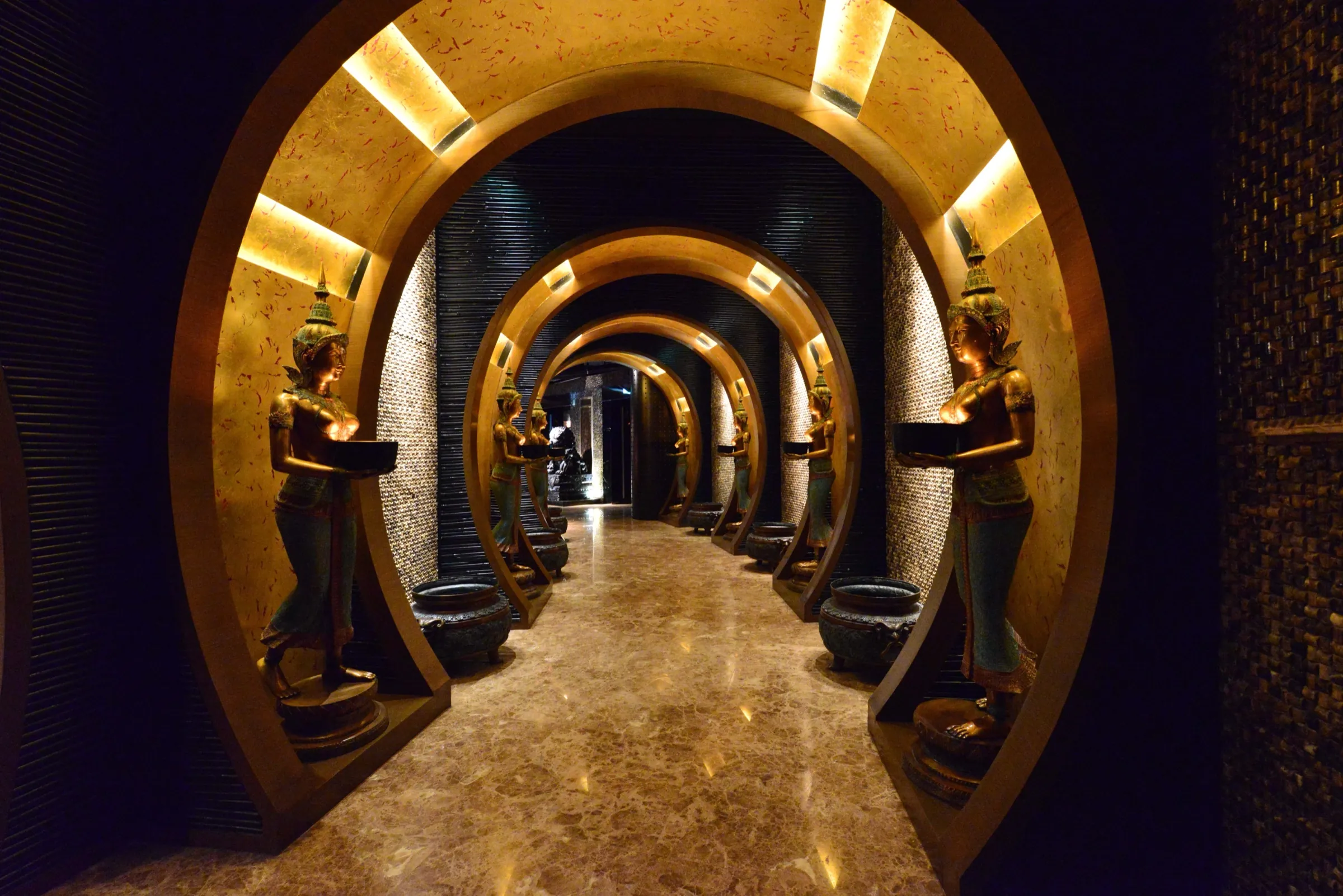 Asia Asia, arched tunnel