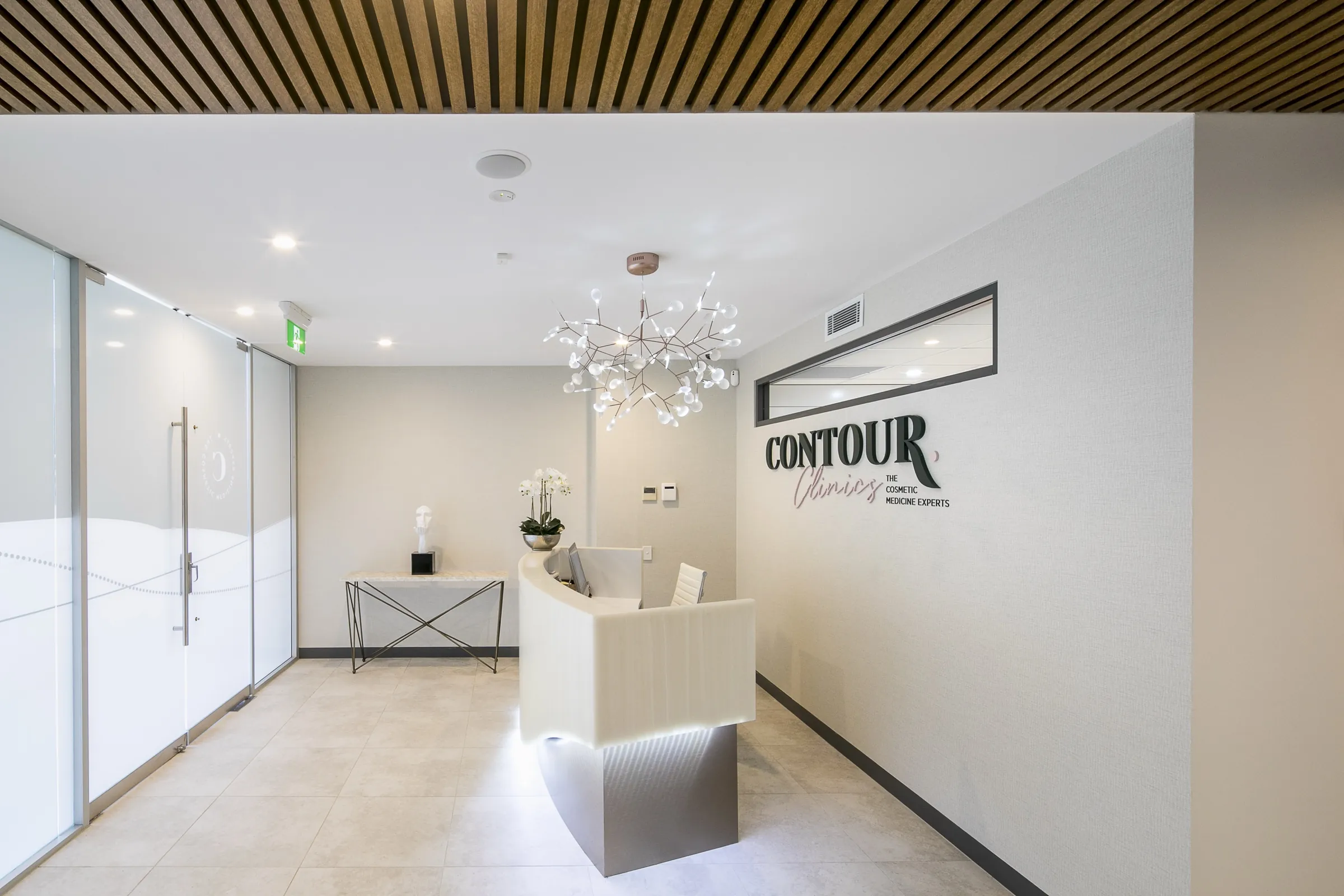 Contours Clinic, reception wide