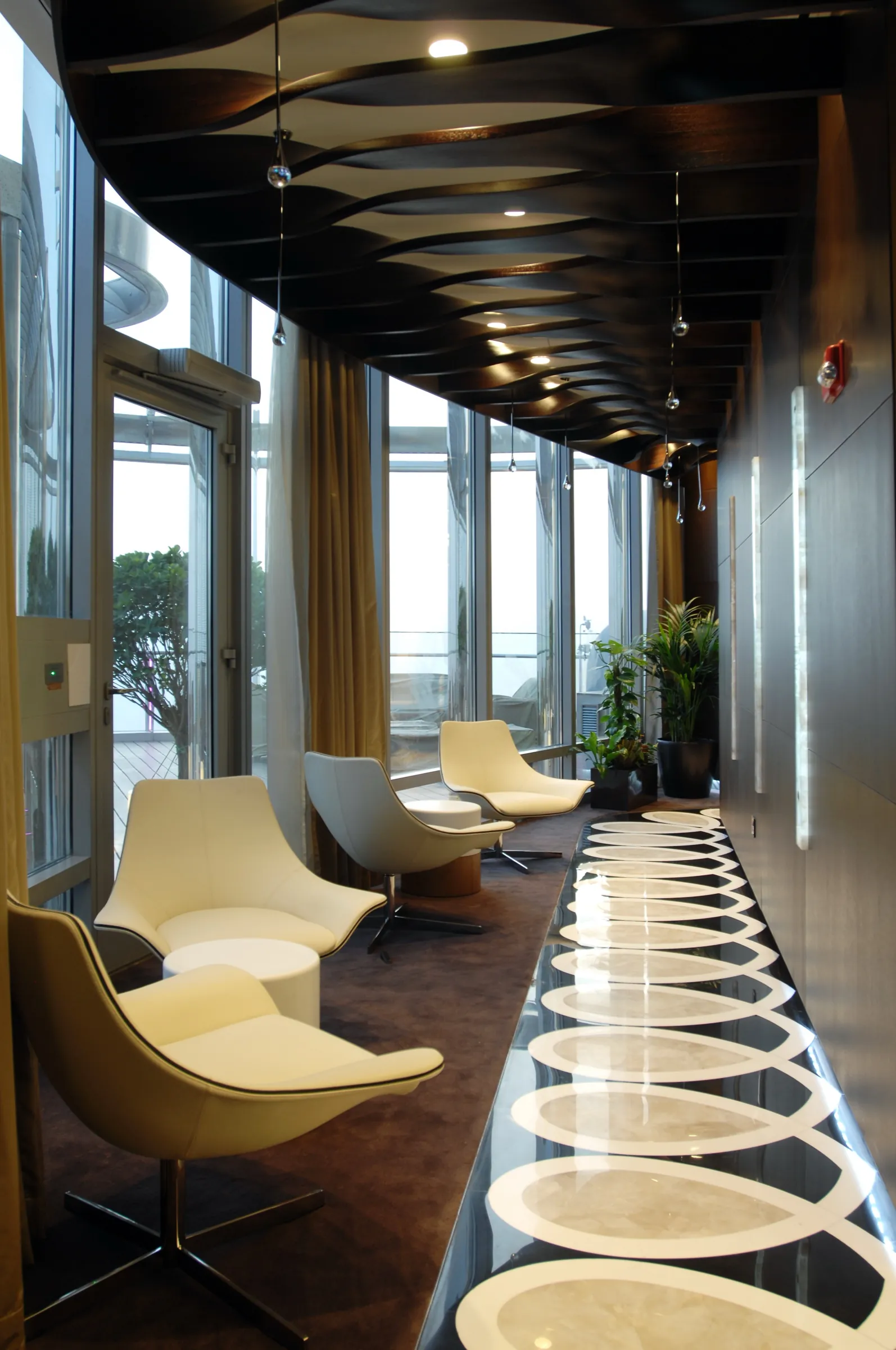 Level 139 Office, Burj Khalifa, corridor lounge